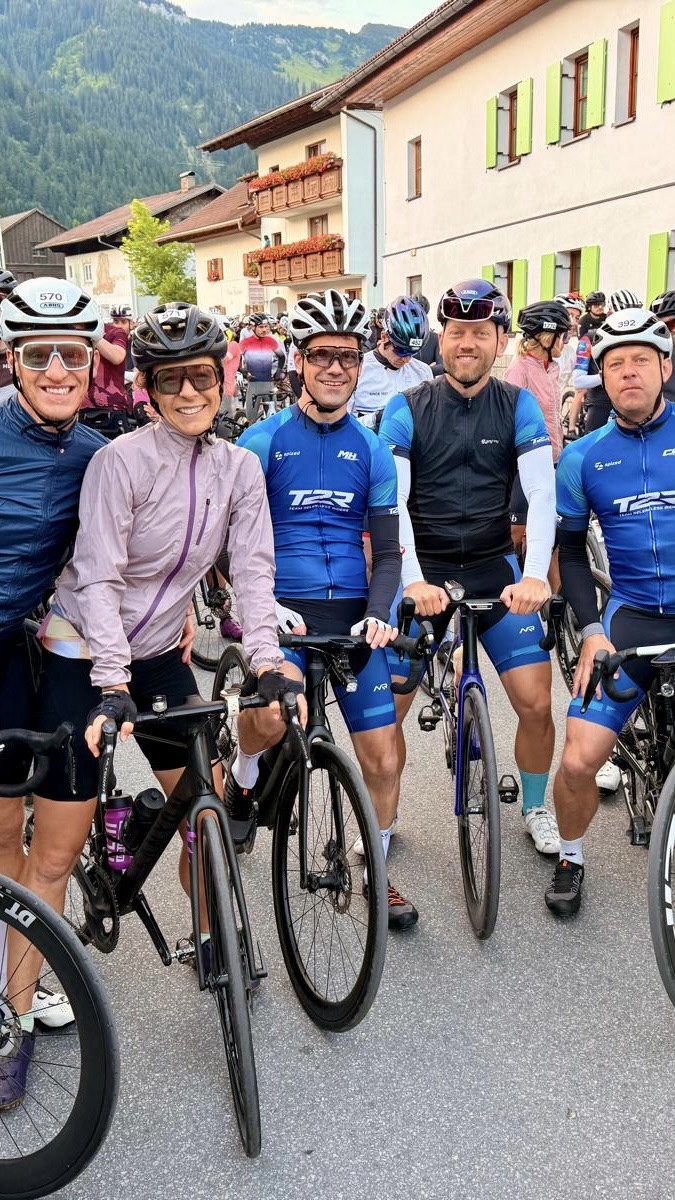 T2R-Team vor dem Start des Radmarathons